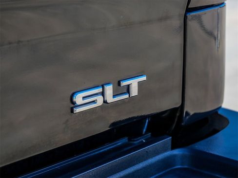 Used 2018 GMC Sierra 2500 SLT w/ Duramax Plus Package image 14