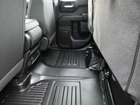 Used 2026 Chevrolet Silverado 1500 W/T w/ Z71 Off-Road Package AWD/4WD image 17