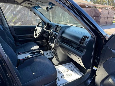 Used 2006 Honda CR-V LX image 14