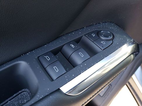 New 2026 Chevrolet Traverse LT w/ LPO, Floor Liner Package image 11