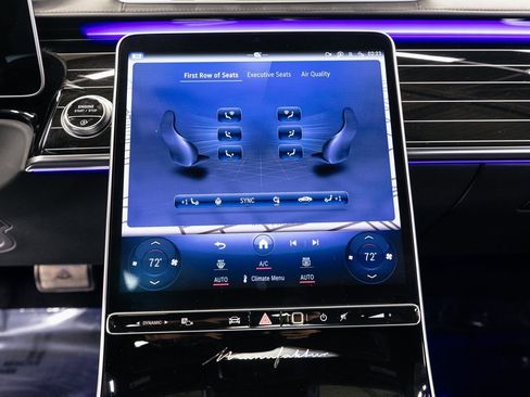 Used 2023 Mercedes-Benz Maybach S 680 4MATIC w/ Manufaktur Leather Package image 18