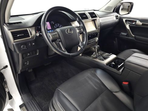 Used 2014 Lexus GX 460 image 10