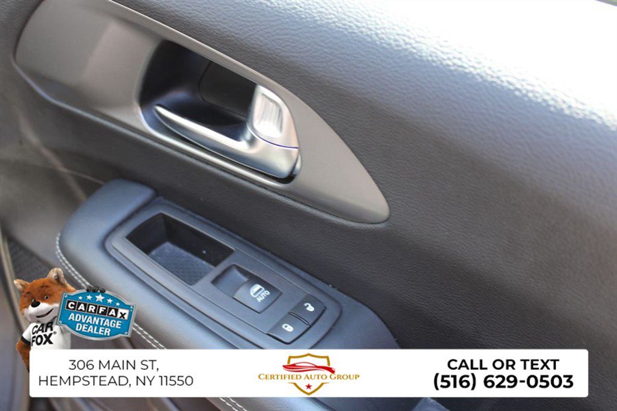 Used 2025 Chrysler Pacifica Select FWD image 20