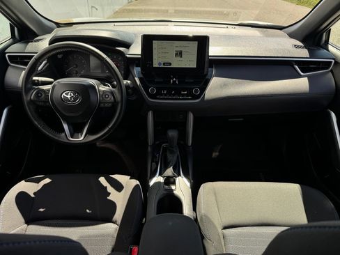 Used 2025 Toyota Corolla Cross AWD Hybrid image 12