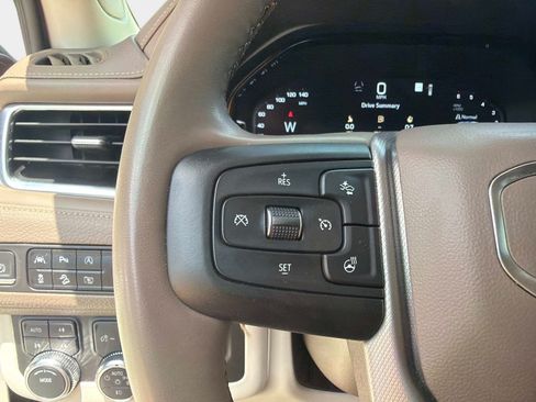 Used 2023 GMC Yukon Denali AWD/4WD image 30