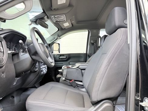 Used 2026 Chevrolet Silverado 2500 Custom w/ Custom Blackout Package AWD/4WD image 15