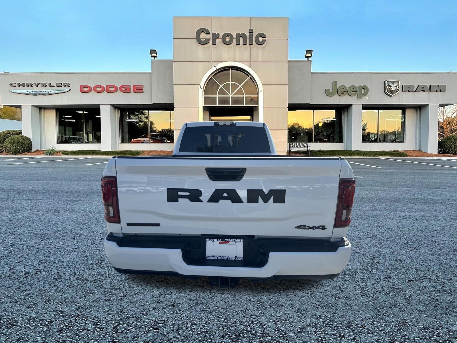 Used 2025 RAM 3500 Big Horn AWD/4WD image 4