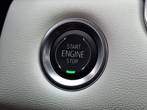 Used 2025 GMC Canyon AT4 w/ AT4X AEV Edition image 25