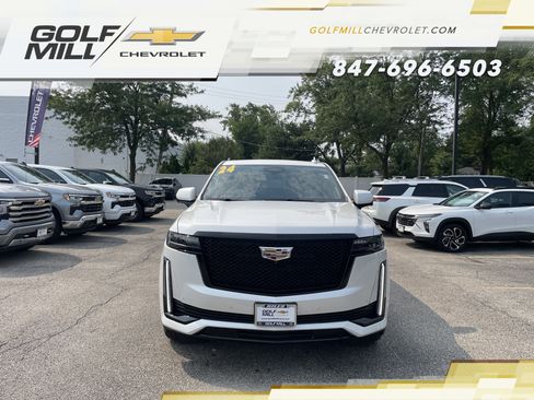Certified 2024 Cadillac Escalade Sport Platinum w/ Heavy-Duty Trailer Package AWD/4WD image 3