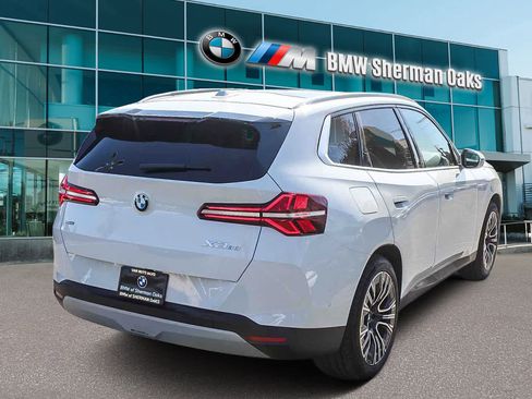 Used 2025 BMW X3 xDrive30i w/ Premium Package image 4