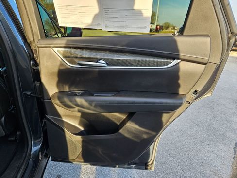 Used 2021 Cadillac XT5 Sportv image 29