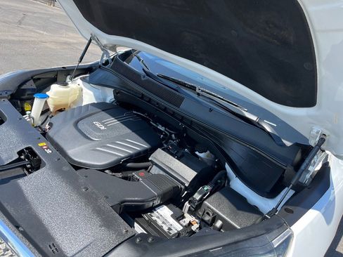 Used 2017 Kia Sorento SX image 46