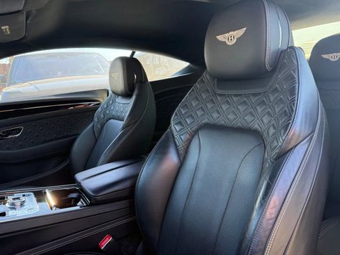 Used 2020 Bentley Continental GT image 4