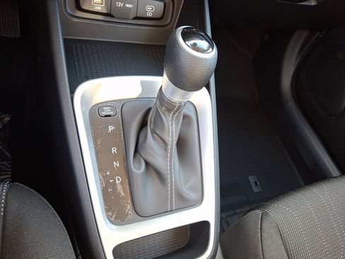 New 2026 Hyundai Venue SE image 17