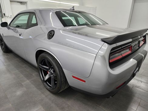 Used 2017 Dodge Challenger SRT Hellcat image 6