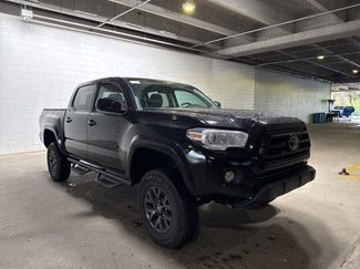 Used 2022 Toyota Tacoma SR5 video 1