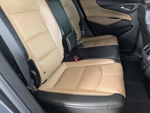 Used 2022 Chevrolet Equinox Premier FWD image 19