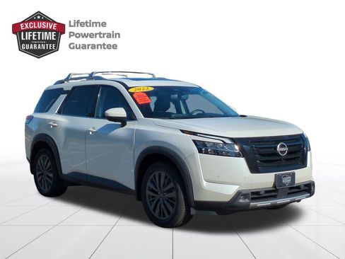 Certified 2022 Nissan Pathfinder SL w/ SL Premium Package image 1