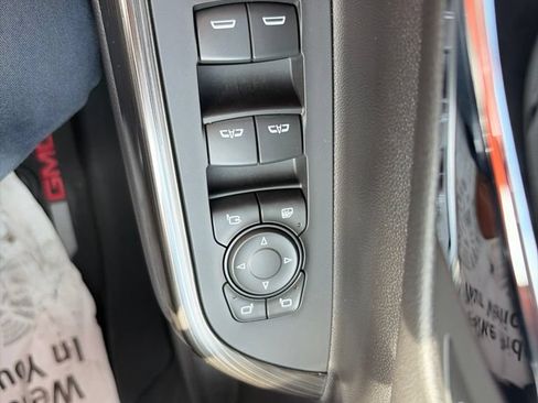 Used 2023 GMC Acadia SLT w/ Preferred Package AWD/4WD image 40