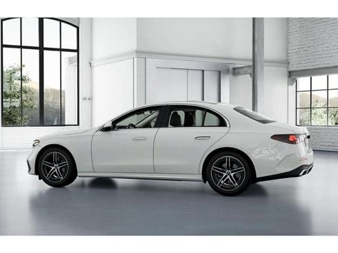 Certified 2025 Mercedes-Benz E 350 4MATIC Sedan image 31
