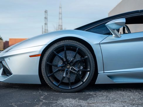 Used 2013 Lamborghini Aventador LP 700-4 image 16