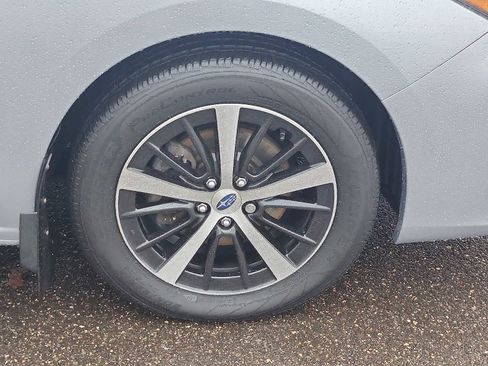 Used 2019 Subaru Impreza 2.0i Premium image 8