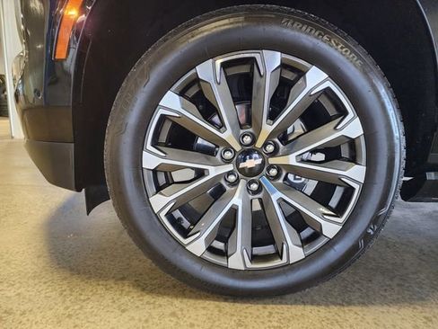 Certified 2025 Chevrolet Tahoe High Country AWD/4WD image 9