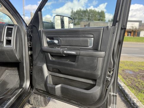 Used 2014 RAM 2500 Limited image 18