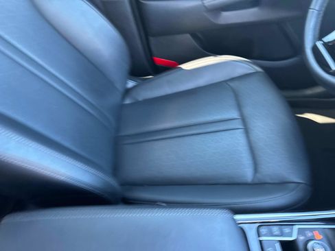 Used 2022 Kia Sorento SX image 9