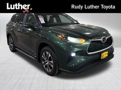 Certified 2025 Toyota Highlander XLE