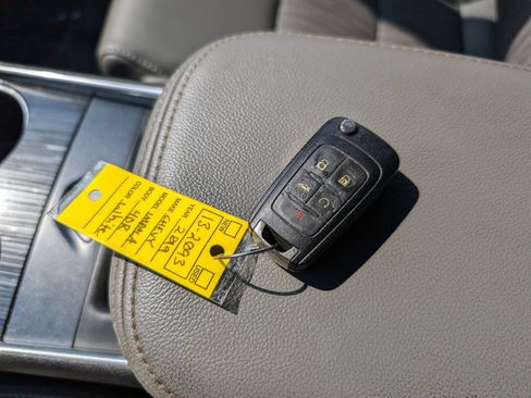 Used 2019 Chevrolet Impala LT FWD image 24