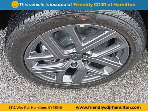 New 2026 Jeep Compass Limited image 9