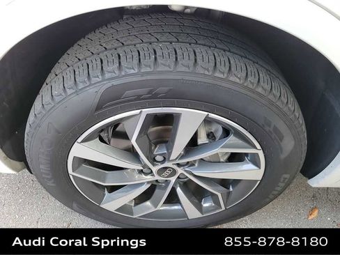 Certified 2023 Audi Q5 2.0T Premium Plus w/ Premium Plus Package AWD/4WD image 19