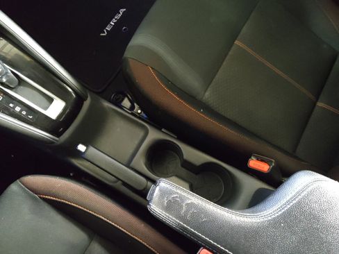 Used 2021 Nissan Versa SR w/ Electronics Package FWD image 26