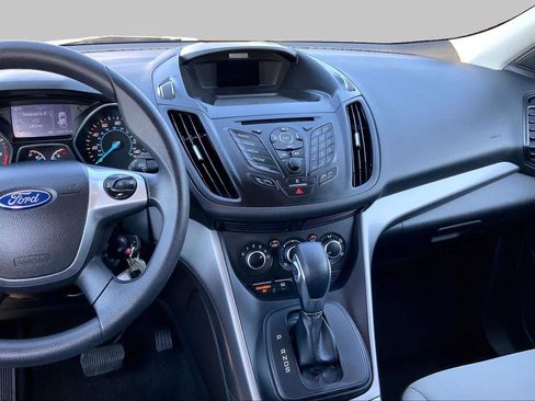 Used 2015 Ford Escape SE FWD image 7