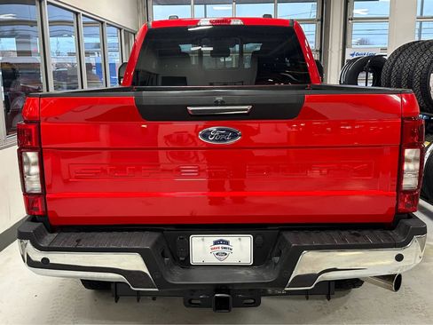 Used 2022 Ford F350 XLT w/ XLT Premium Package image 5