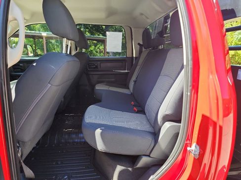 Used 2012 RAM 3500 ST w/ Chrome Appearance Group image 31