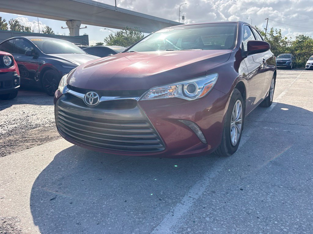 Used 2016 Toyota Camry LE FWD image 7