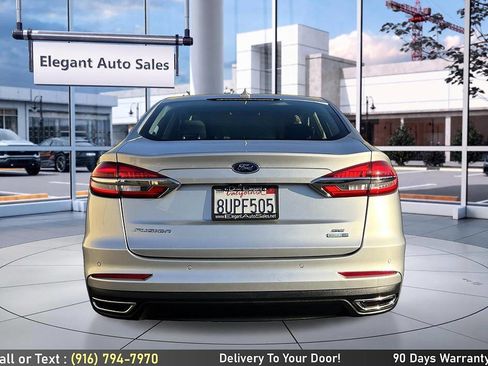 Used 2019 Ford Fusion SE AWD/4WD image 7