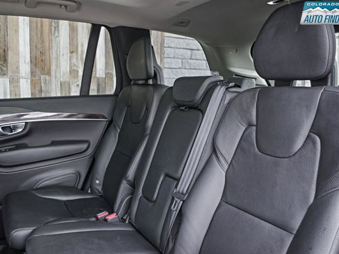 Used 2019 Volvo XC90 T6 Momentum AWD/4WD image 23