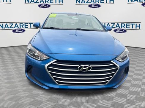 Used 2017 Hyundai Elantra SE FWD image 2
