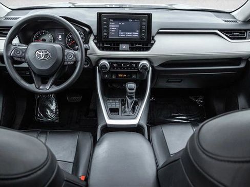 Used 2019 Toyota RAV4 XLE image 20