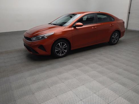 Used 2023 Kia Forte LXS FWD image 2