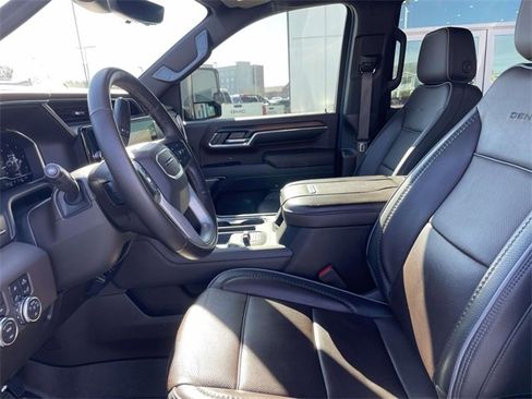 Used 2024 GMC Sierra 2500 Denali w/ Denali Reserve Package image 14