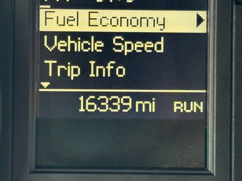 Used 2016 Dodge Grand Caravan SXT w/ Rear Park Assist Package image 13