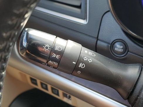Used 2016 Subaru Outback 2.5i Limited AWD/4WD image 26