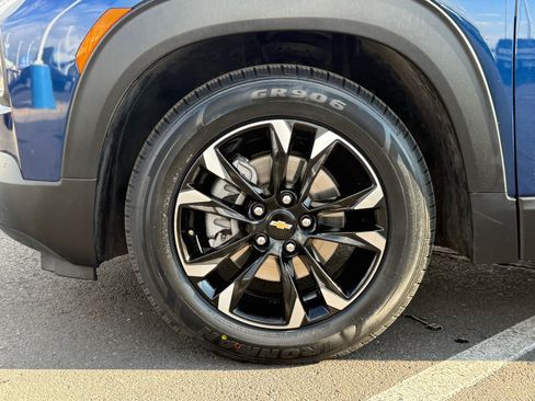 Used 2022 Chevrolet TrailBlazer LT w/ Convenience Package image 11