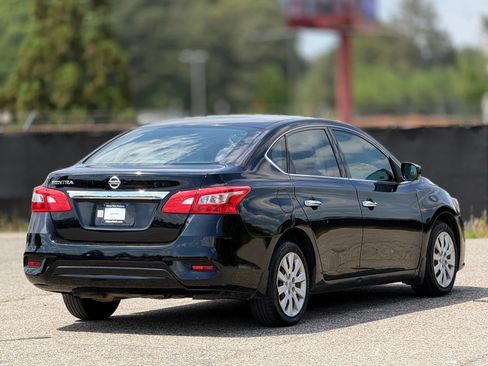 Used 2017 Nissan Sentra S FWD image 9