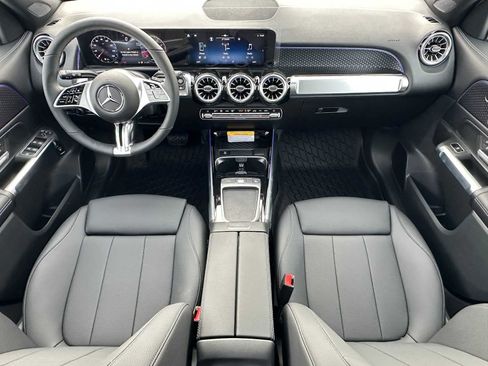 New 2026 Mercedes-Benz GLB 250 4MATIC image 18