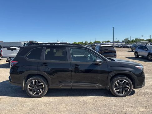 Used 2026 Subaru Forester Limited AWD/4WD image 9